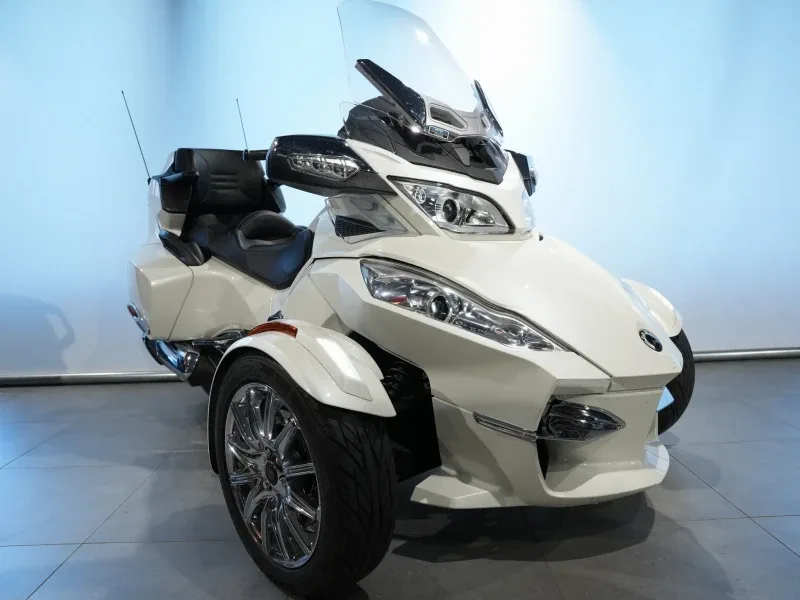Can-Am Spyder RT Limited (2019) — foto 1