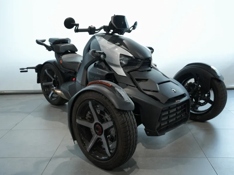 Can-Am Ryker 900 (2023) — foto 1