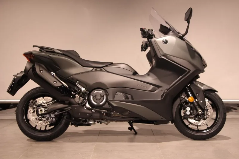 Yamaha T-MAX 560 (2026) — foto 1