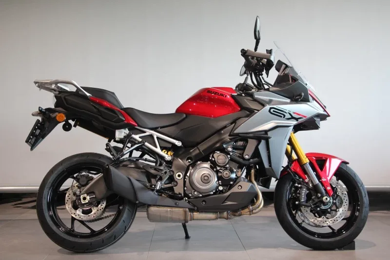 Suzuki Gsx S 1000 GX (2025) — foto 1