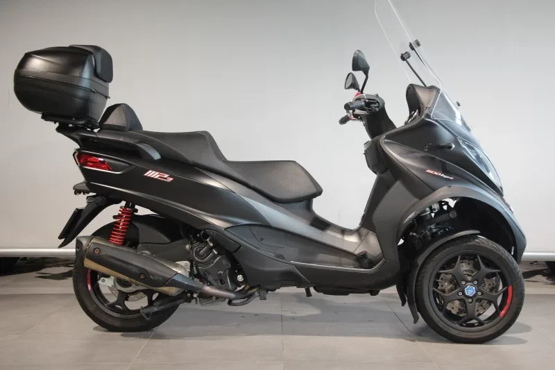 Piaggio MP3 500 HPE Sport Advanced (2018) — foto 1