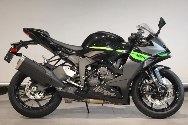 Kawasaki ZX-6R (2026) — foto 1