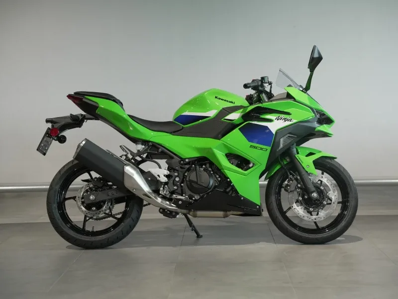 Kawasaki Ninja 500 (2026) — foto 1