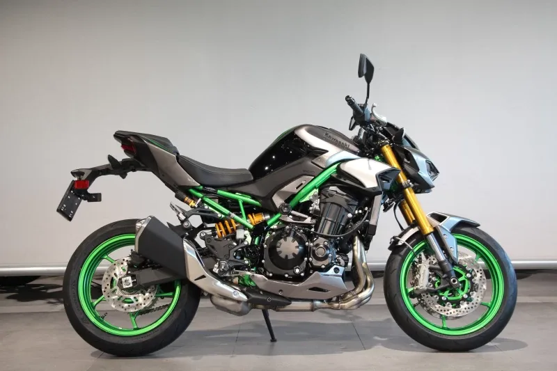 Kawasaki Z 900 se (2026) — foto 1