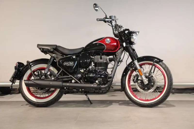 Royal Enfield Classic 350 (2026) — foto 1