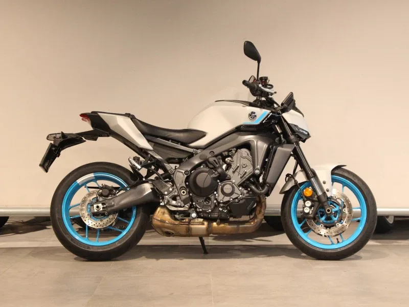 Yamaha MT-09 (2025) — foto 1