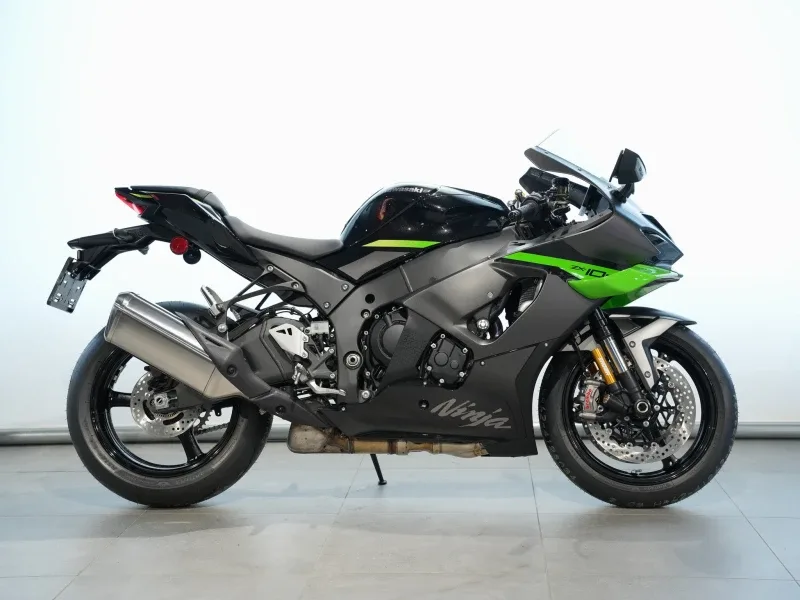 Kawasaki ZX 10 (2026) — foto 1