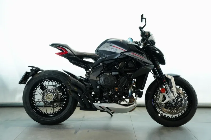 MV Agusta Dragster 800 RR SCS (2021) — foto 1