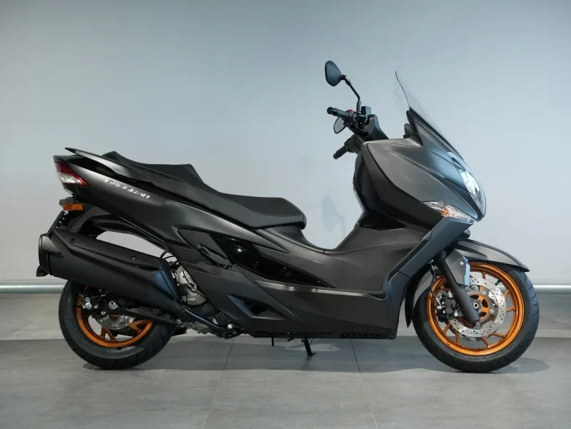 Suzuki Burgman 400 (2026) — foto 1