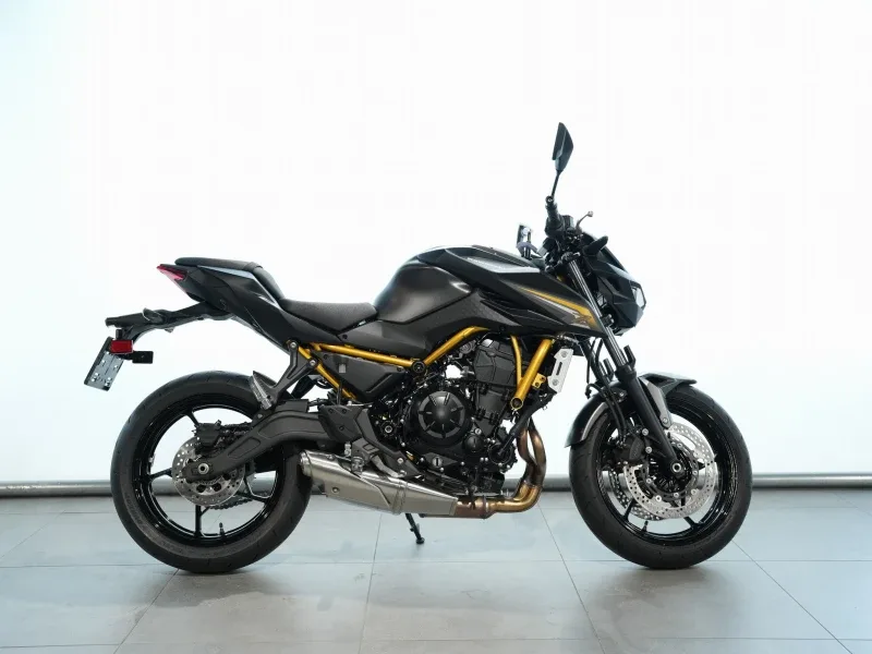 Kawasaki Z 650 S (2026) — foto 1