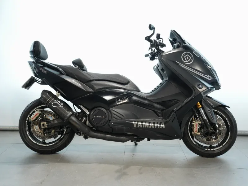 Yamaha T-MAX 530 IRON SPECIAL (2015) — foto 1