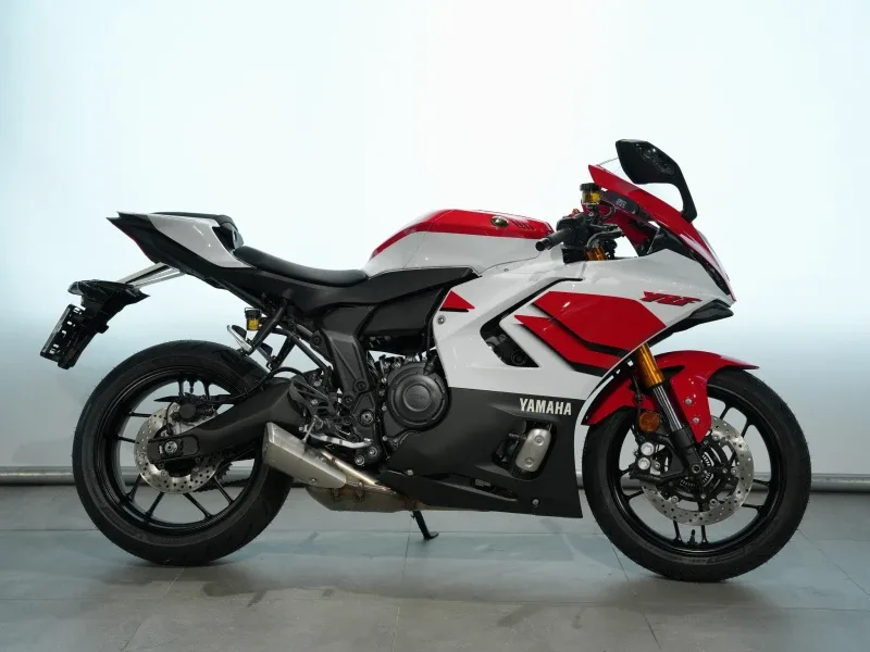 Yamaha YZF-R7 (2026) — foto 1