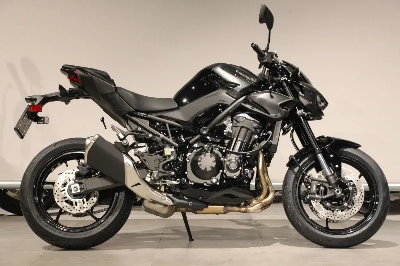Kawasaki Z900 (2026) — foto 1