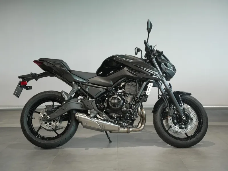 Kawasaki Z 650 S (2026) — foto 1