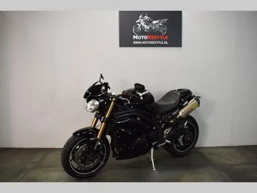 Triumph Speed Triple 1050 94 Editie (2016) — foto 1