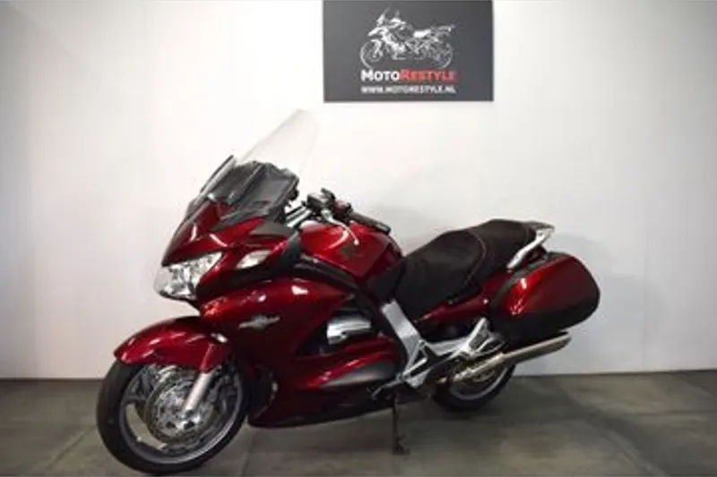 Honda ST 1300 PAN European (2006)