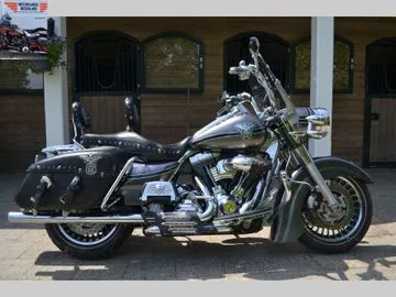 HARLEY-DAVIDSON ROAD KING CLASSIC FLHRC (2010) — foto 1