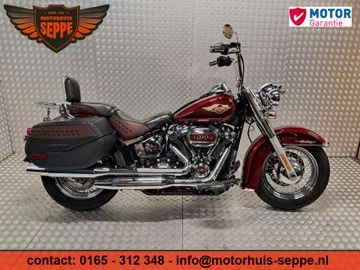 HARLEY-DAVIDSON FLHCS Heritage Anniversary 120 Yrs 114ci (2023) — foto 1