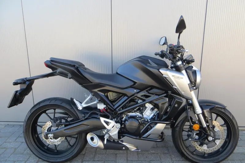 Honda CB125R (2018)