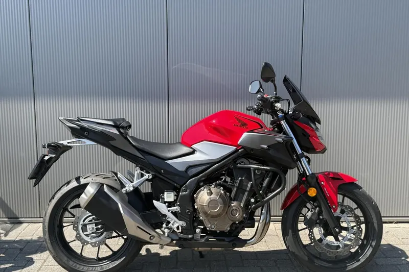 Honda CB500F (2021)
