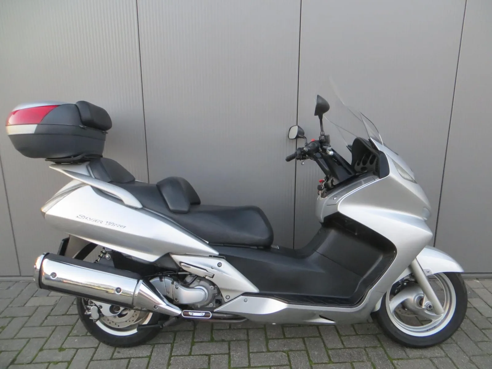 Honda Fjbs 600 Silverwing (2001) — foto 1