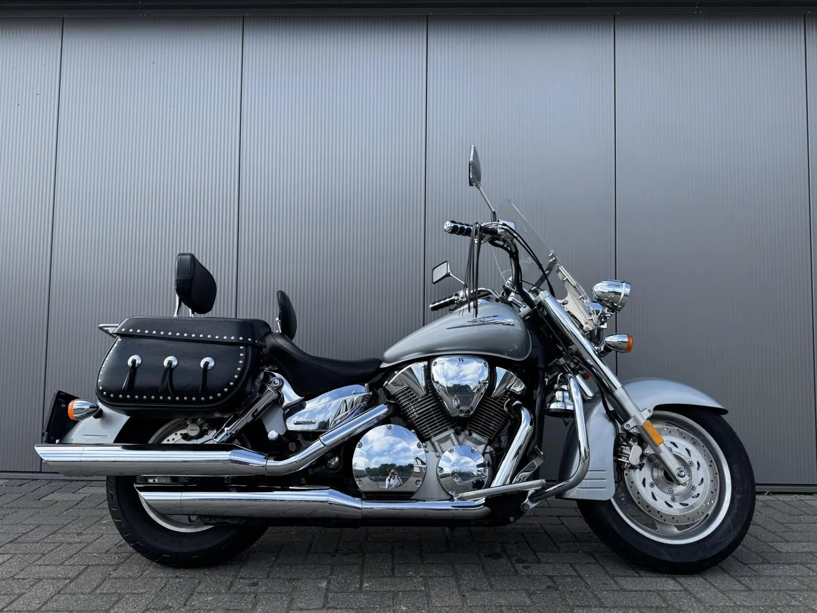 Honda VTX 1300 R (2005) — foto 1