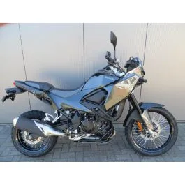 Kawasaki KLE 500 (2026) — foto 1