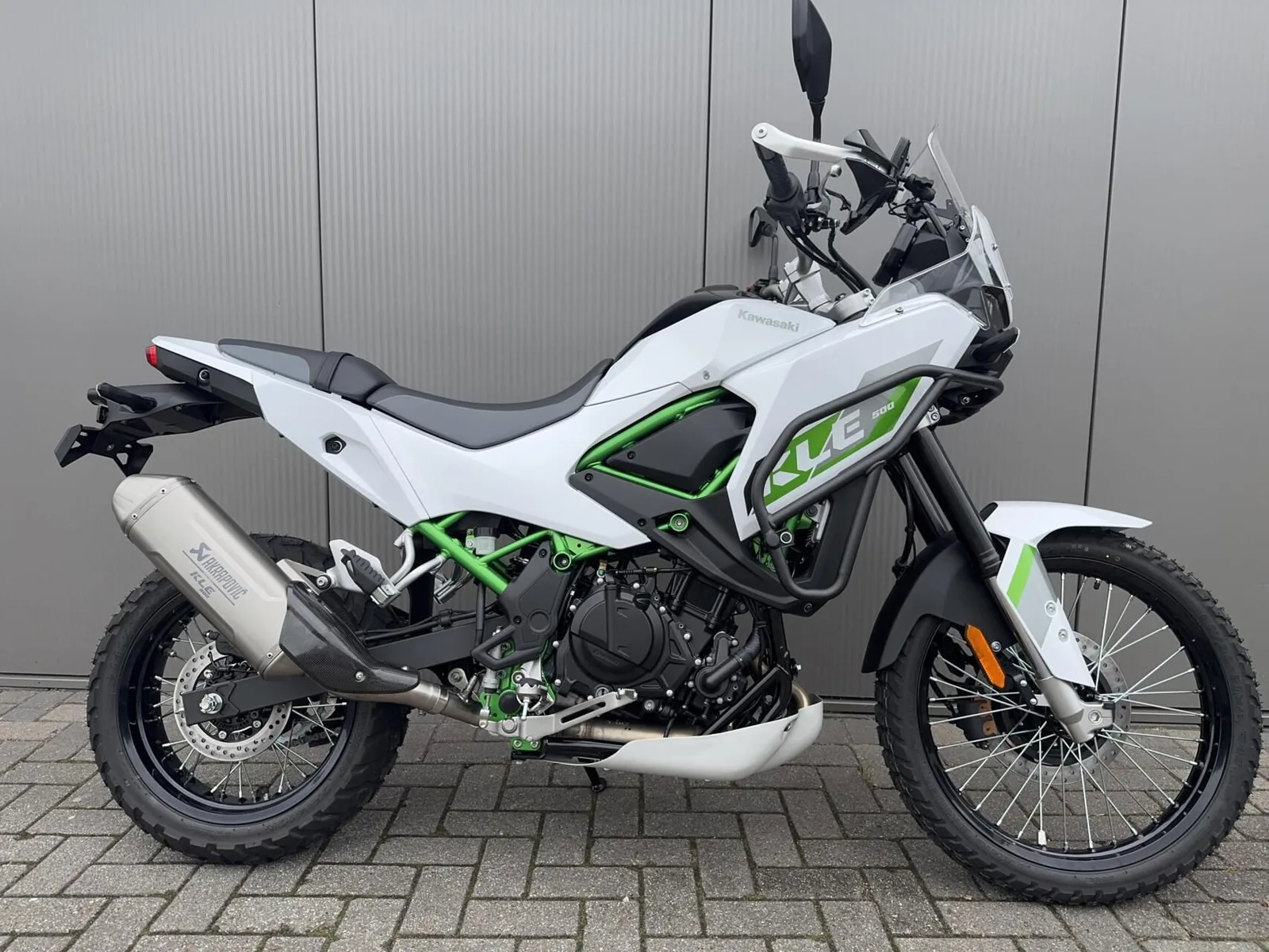 Kawasaki KLE500 SE (2026) — foto 1