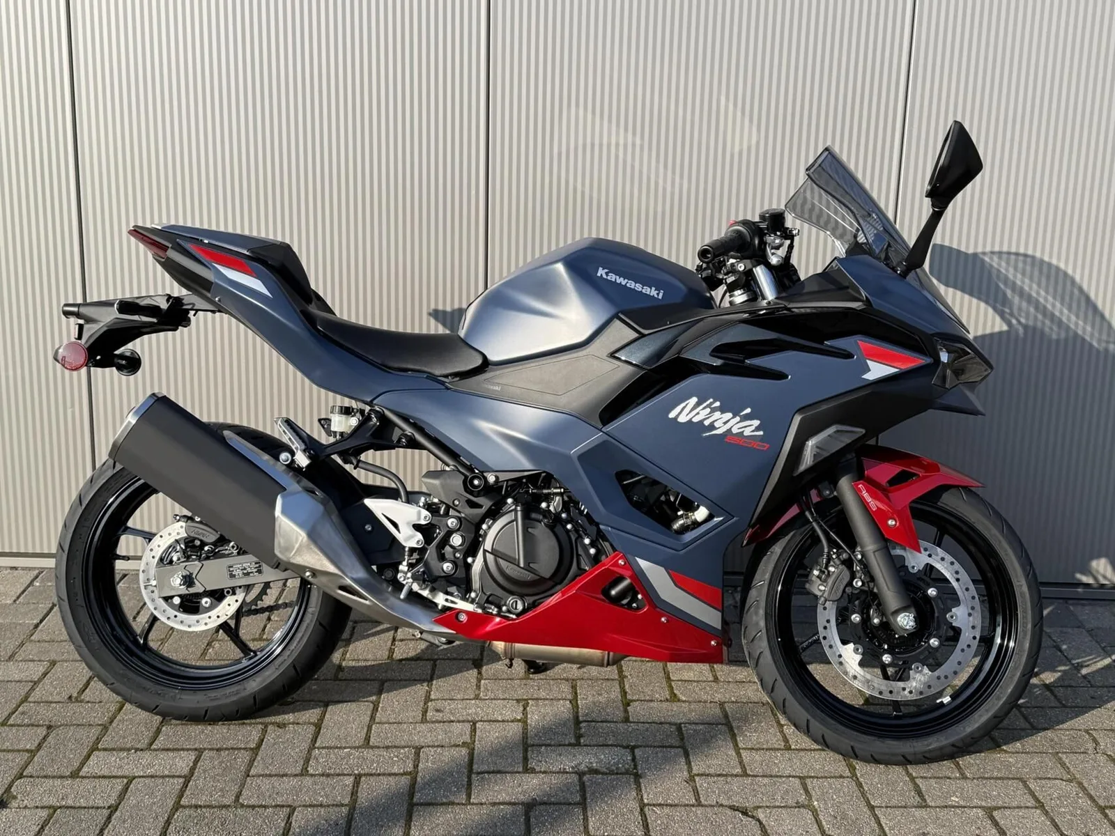 Kawasaki Ninja 500 (2026) — foto 1