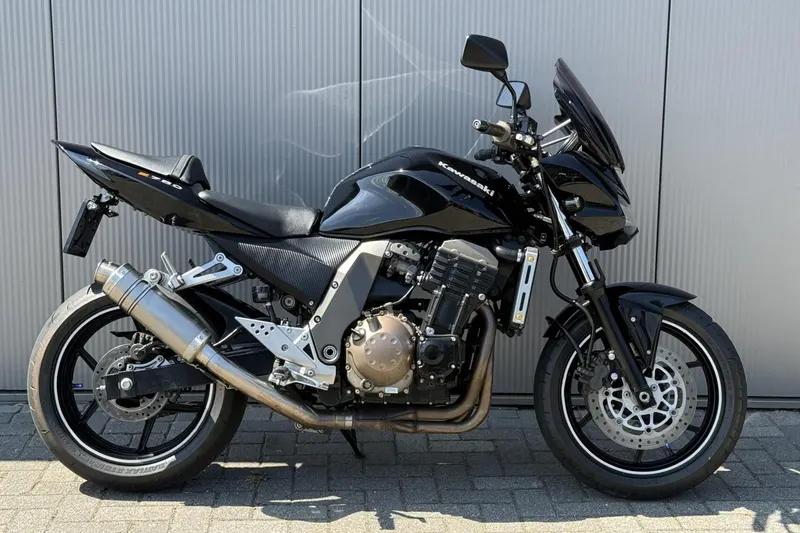Kawasaki Z750 (2004)