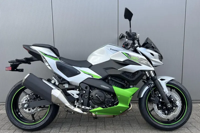 Kawasaki Z7 Hybrid (2026)