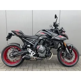 Suzuki GSX-8S (2026) — foto 1