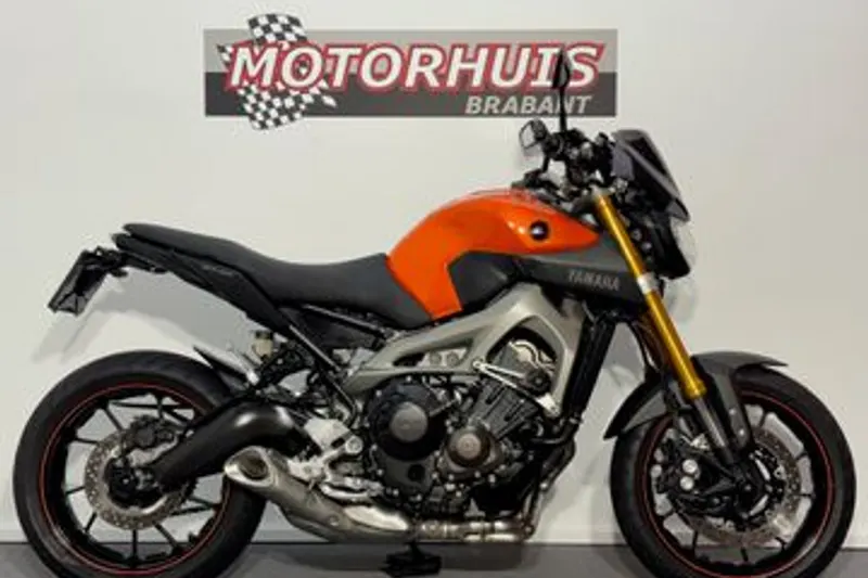 Yamaha MT-09 (2015)