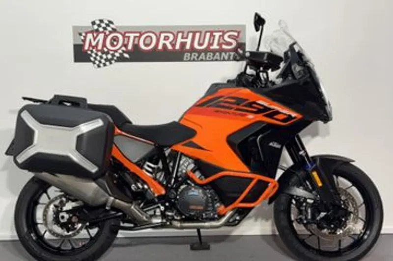 KTM 1290 Super Adventure (2023)