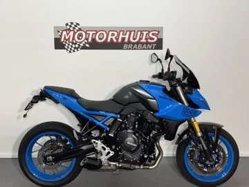 Suzuki GSX-8S (2023) — foto 1