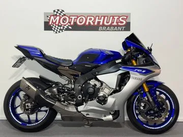 Yamaha YZF-R1 (2016) — foto 1