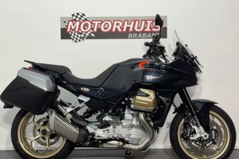 Moto Guzzi V100 Mandello (2024)