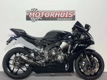 Yamaha YZF-R1 (2022) — foto 1