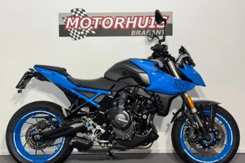 Suzuki GSX-8S (2023)