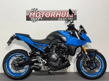 Suzuki GSX-8S (2023) — foto 1