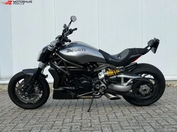 Ducati Xdiavel S (2016) — foto 1