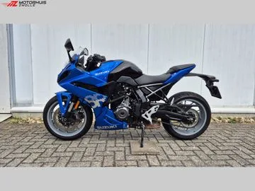 Suzuki GSX-8R (2024) — foto 1