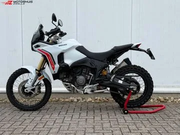 Ducati DesertX (2026) — foto 1