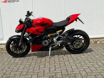 Ducati Streetfighter V2 (2023) — foto 1