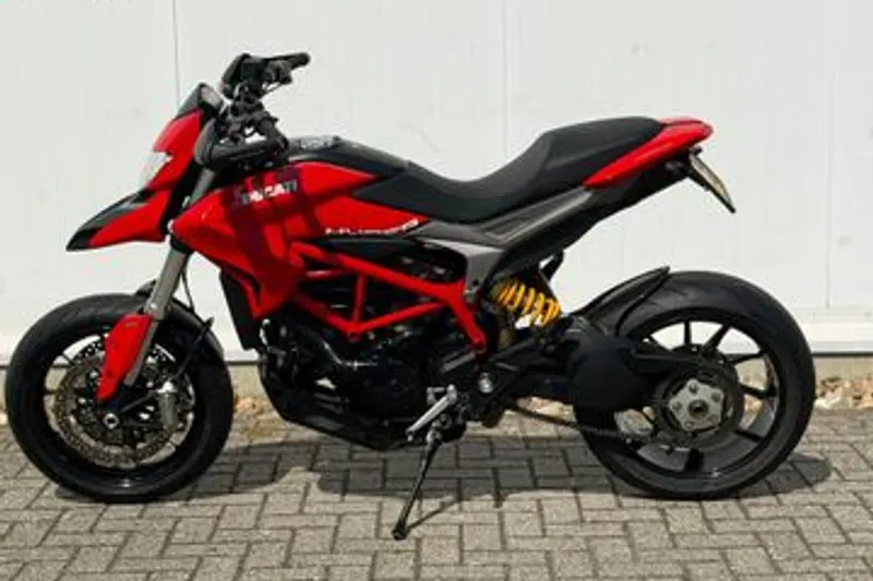 Ducati Hypermotard 821 (2013)