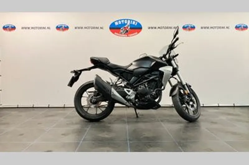 Honda CB 300 R (2020)