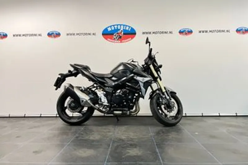 Suzuki GSR 750 A (2015)