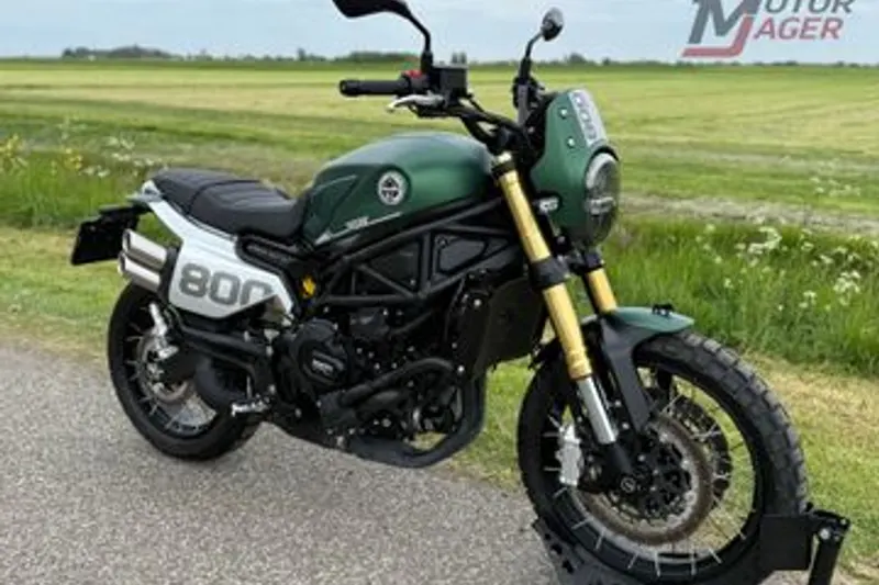 Benelli Leoncino 800 (2025)