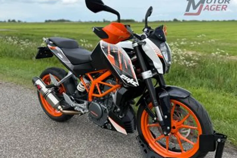 KTM 390 Duke (2015)