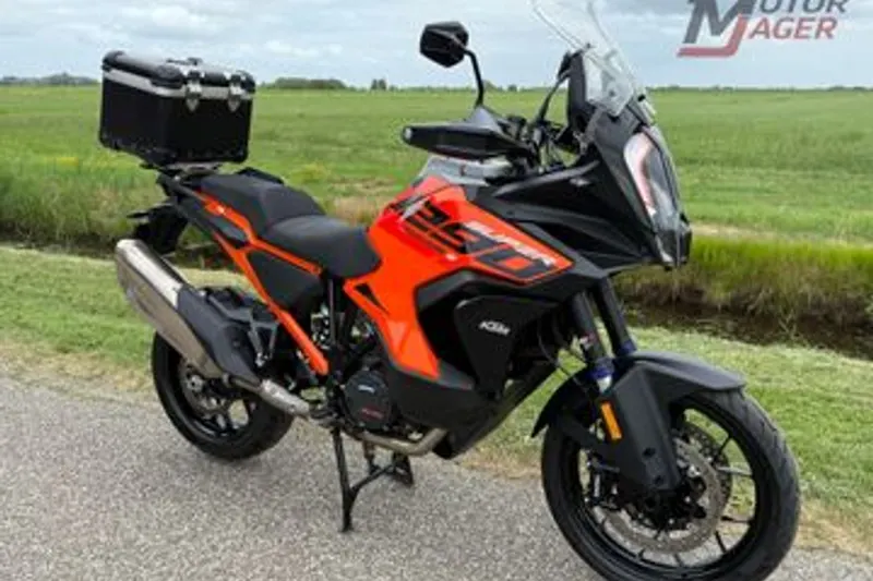 KTM 1290 Super Adventure (2023)